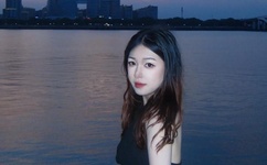 qq皮肤图片女生